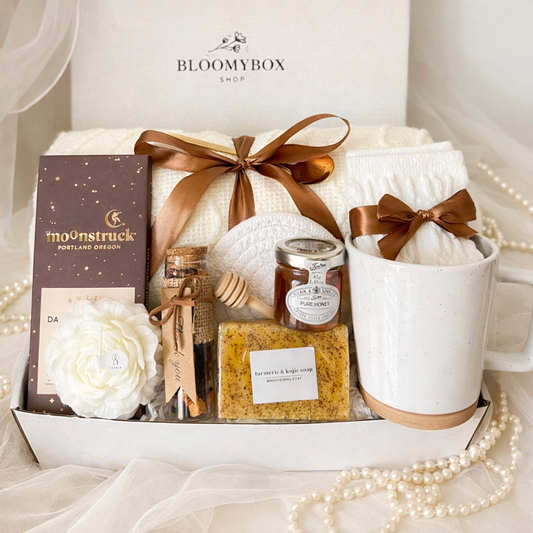 Premium Comfort Gift Box for Women – Cozy Essentials & Sweet Treats| Golden Box
