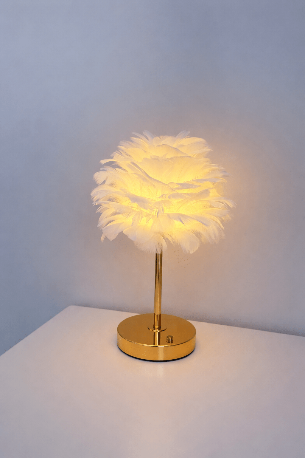 Feather Table Lamp - Romantic Bedside Accent Light - BloomyBoxShop
