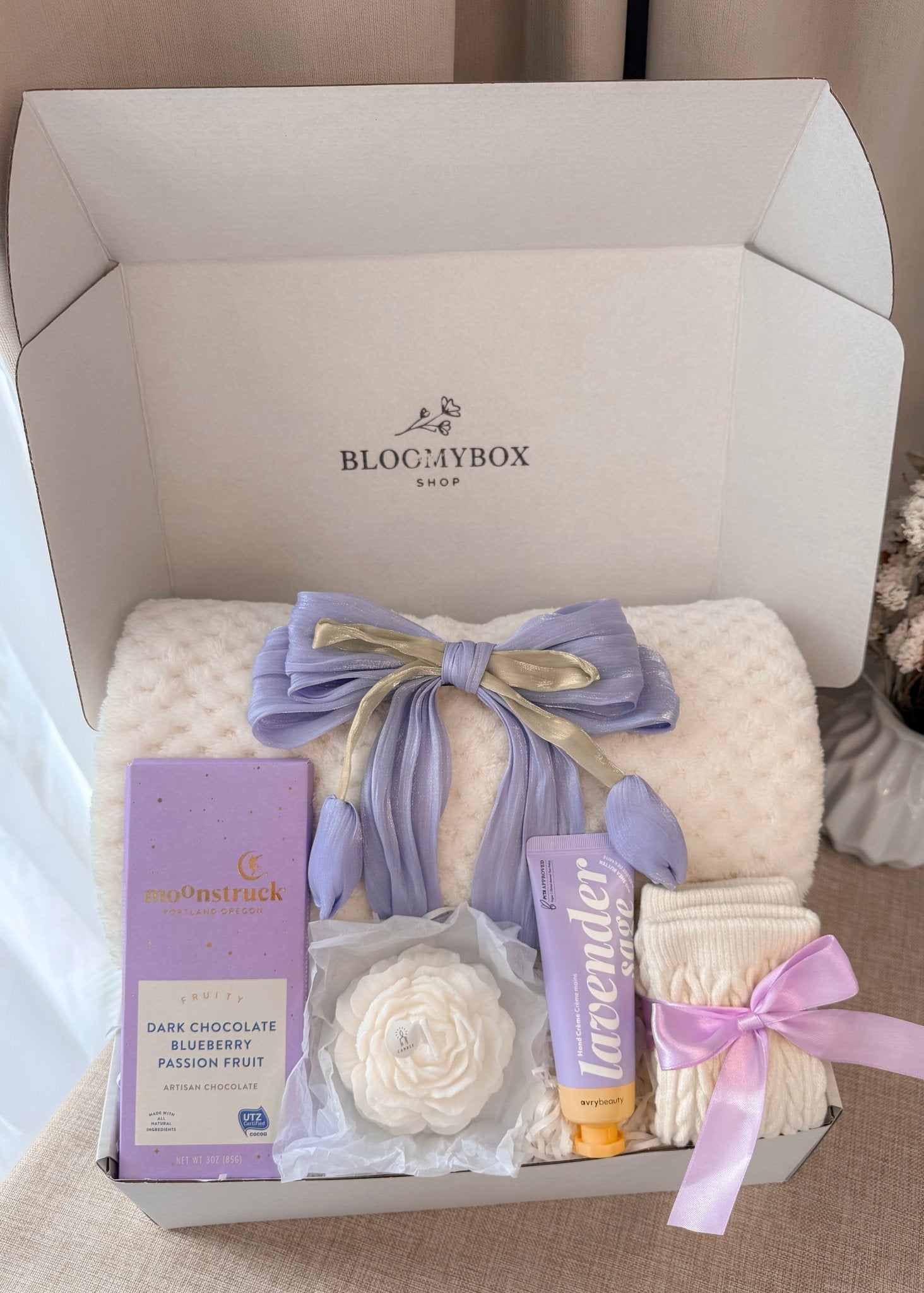 Lavender Gift Box for Her, Self Care Box, Relaxation Gift Basket, Cozy Spa Gift, Purple Aesthetic Gift, Birthday Gift for Women - BloomyBoxShop