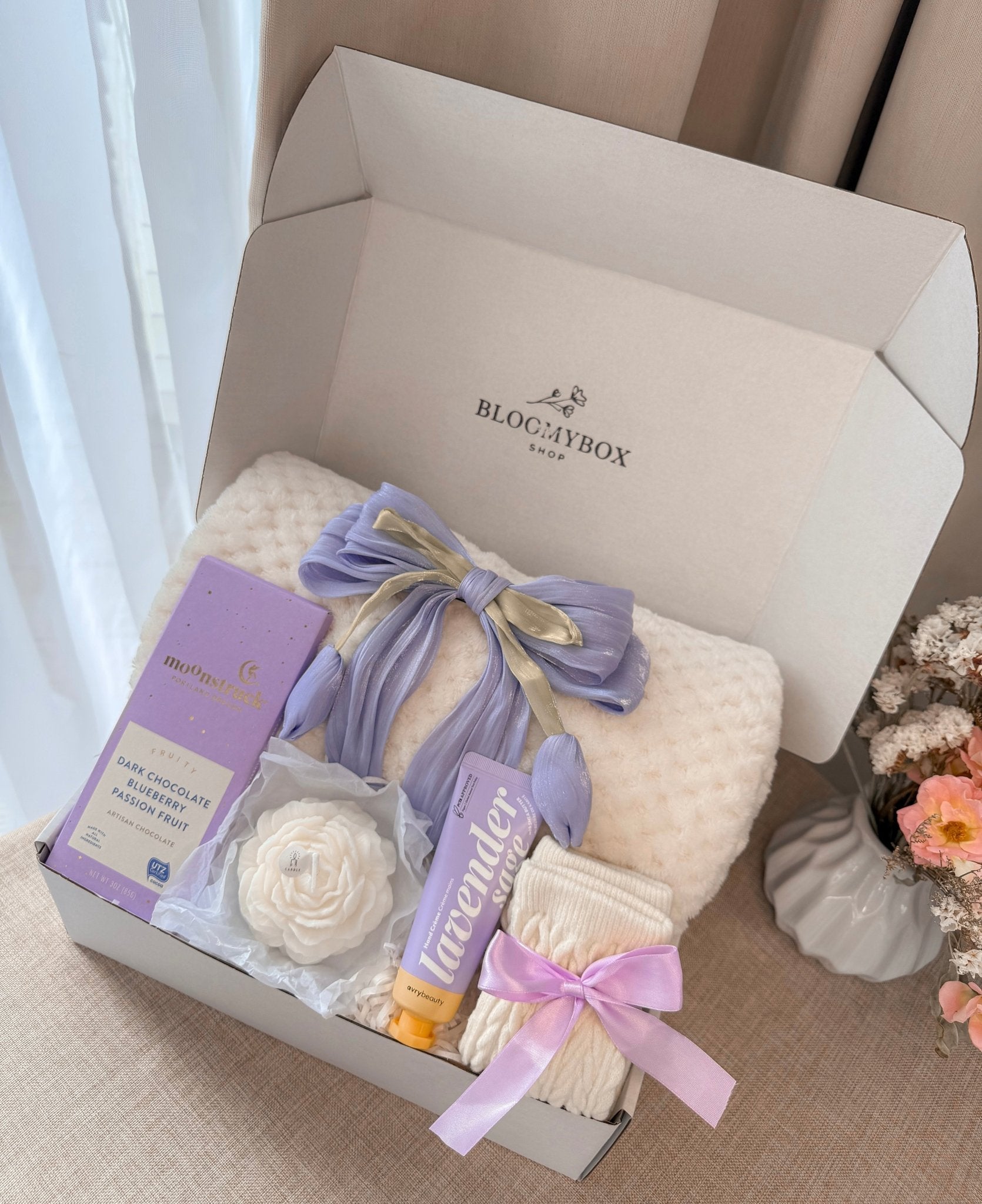 Lavender Gift Box for Her, Self Care Box, Relaxation Gift Basket, Cozy Spa Gift, Purple Aesthetic Gift, Birthday Gift for Women - BloomyBoxShop