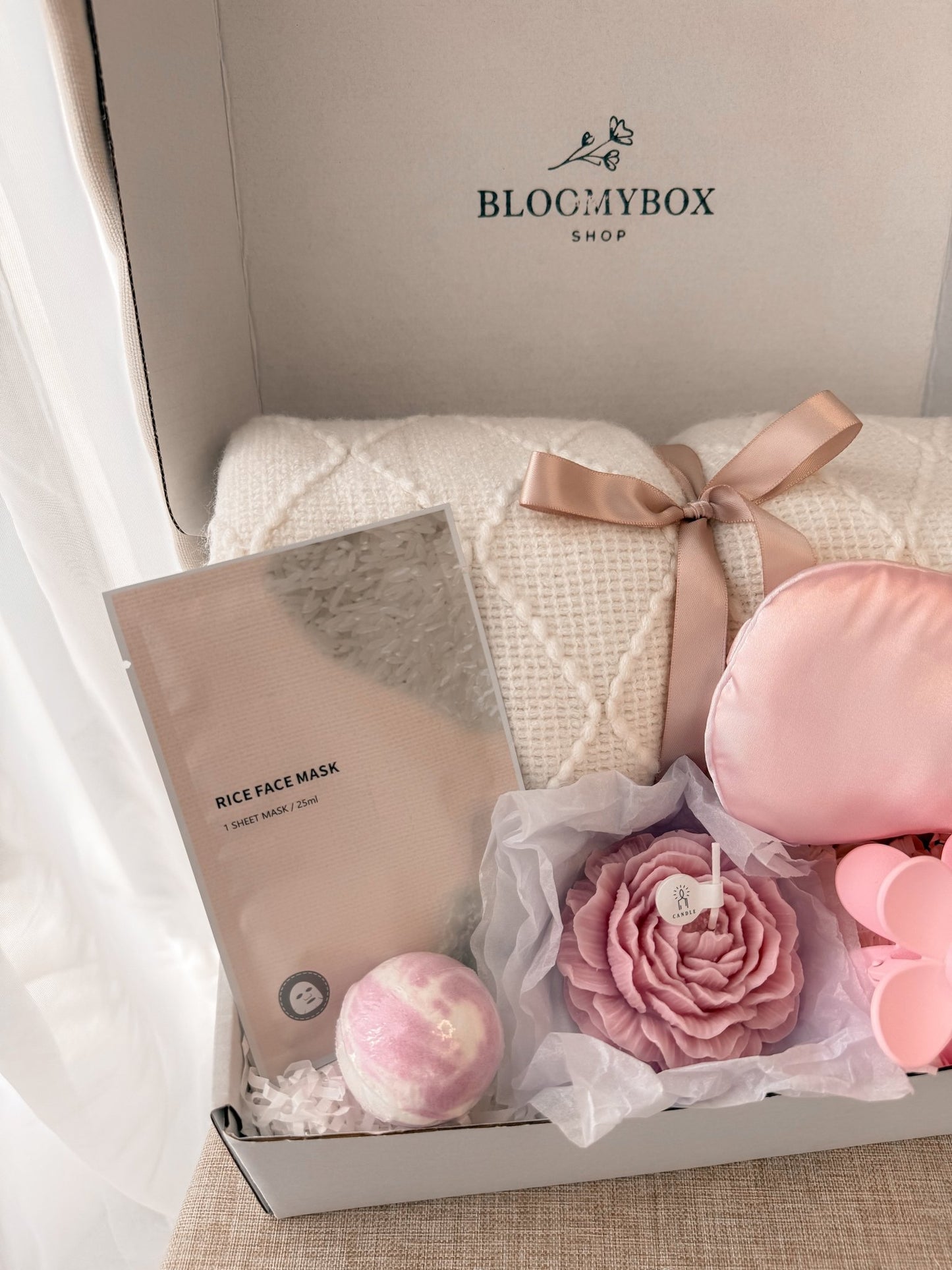 Relaxation Gift Basket, Pink Spa Gift Box for Her, Self Care Box, Cozy Pink Gift, Sleep Gift Box, Birthday Gift for Women - BloomyBoxShop