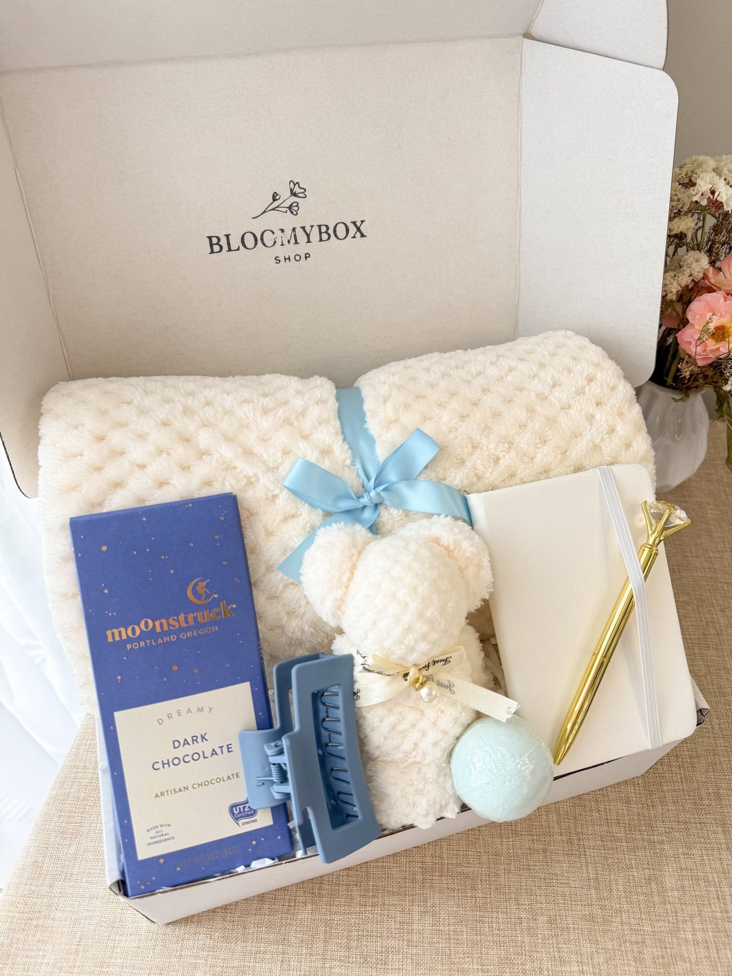 Self Care Gift Box for Her, Pink Gift Box, Cozy Care Package, Relaxation Gift Box, Birthday Gift for Women, Aesthetic Gift Box - BloomyBoxShop